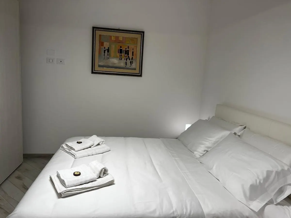 アパート Towers Suites ボローニャ イタリア