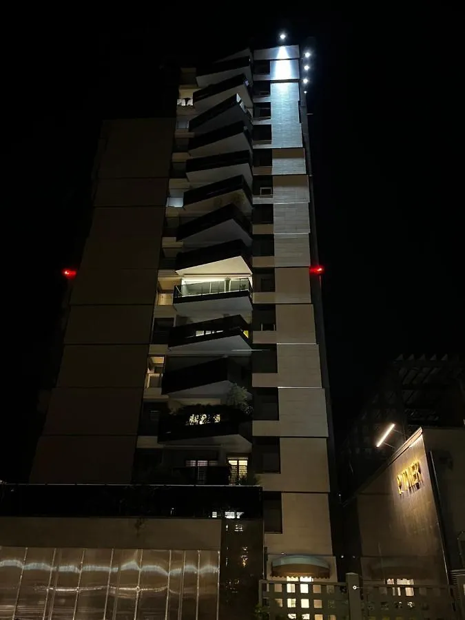 アパート Towers Suites ボローニャ